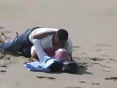 સીડી પર ચુંબન ખૂબ જ સેક્સી વિડિઓ
