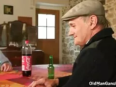 બ્રિટની સ્પીયર્સ redtube હોટ દ્વારા ચુંબન અને કહો